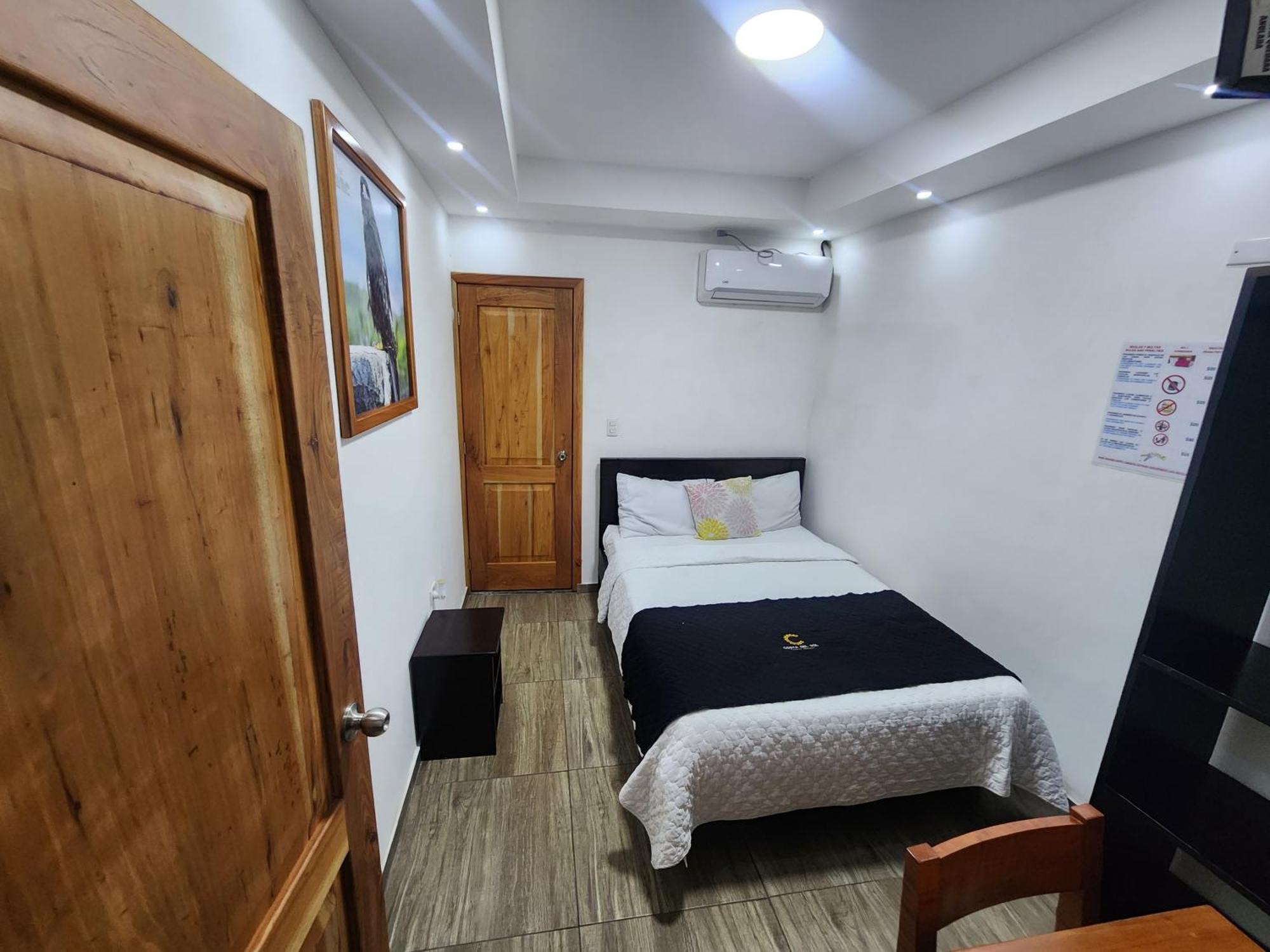 Costa Del Sol Hotell Puerto Ayora  Eksteriør bilde